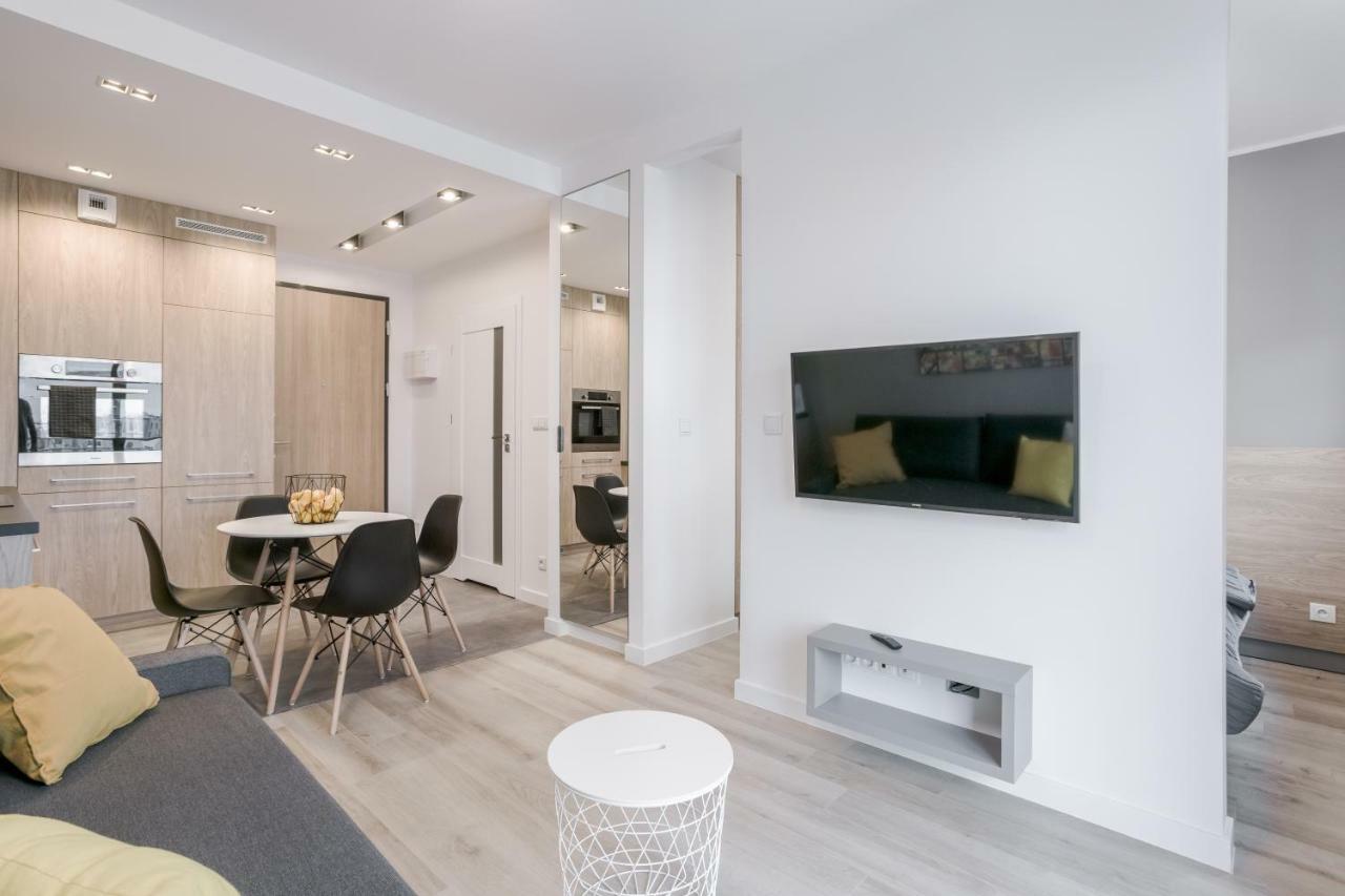 Chill Apartments Wola Варшава Екстериор снимка