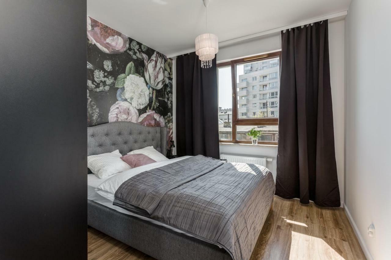 Chill Apartments Wola Варшава Екстериор снимка