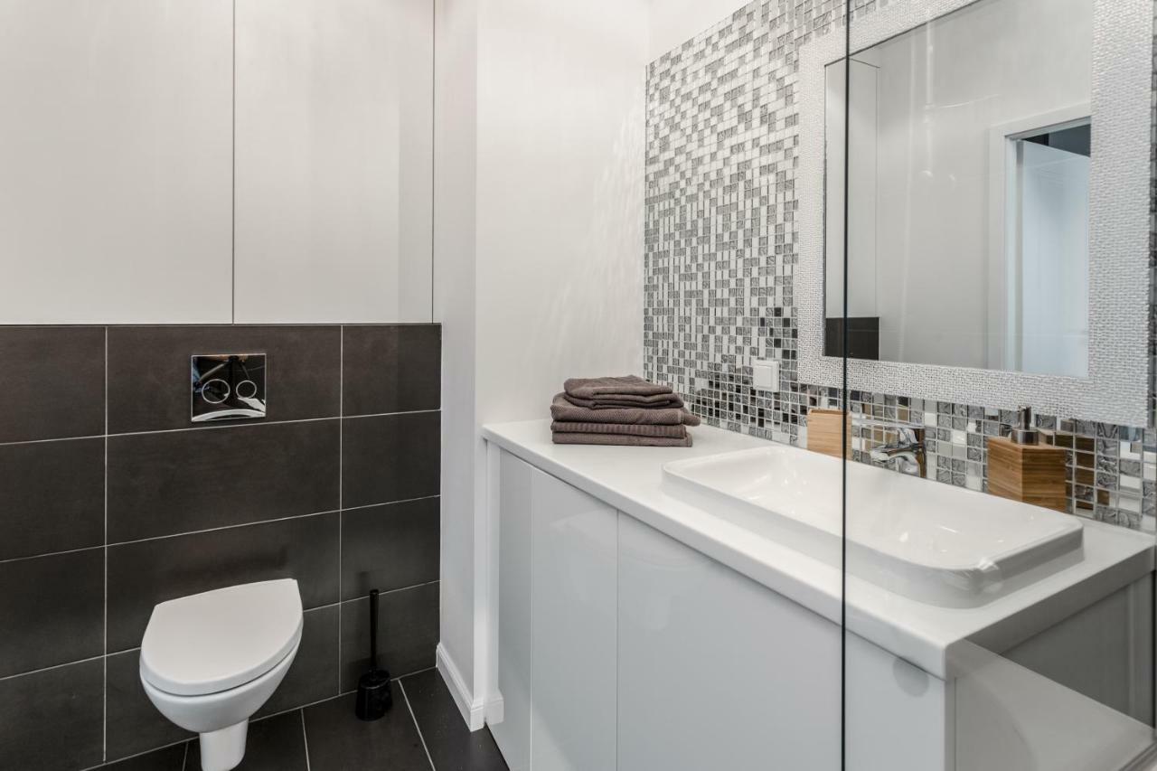 Chill Apartments Wola Варшава Екстериор снимка